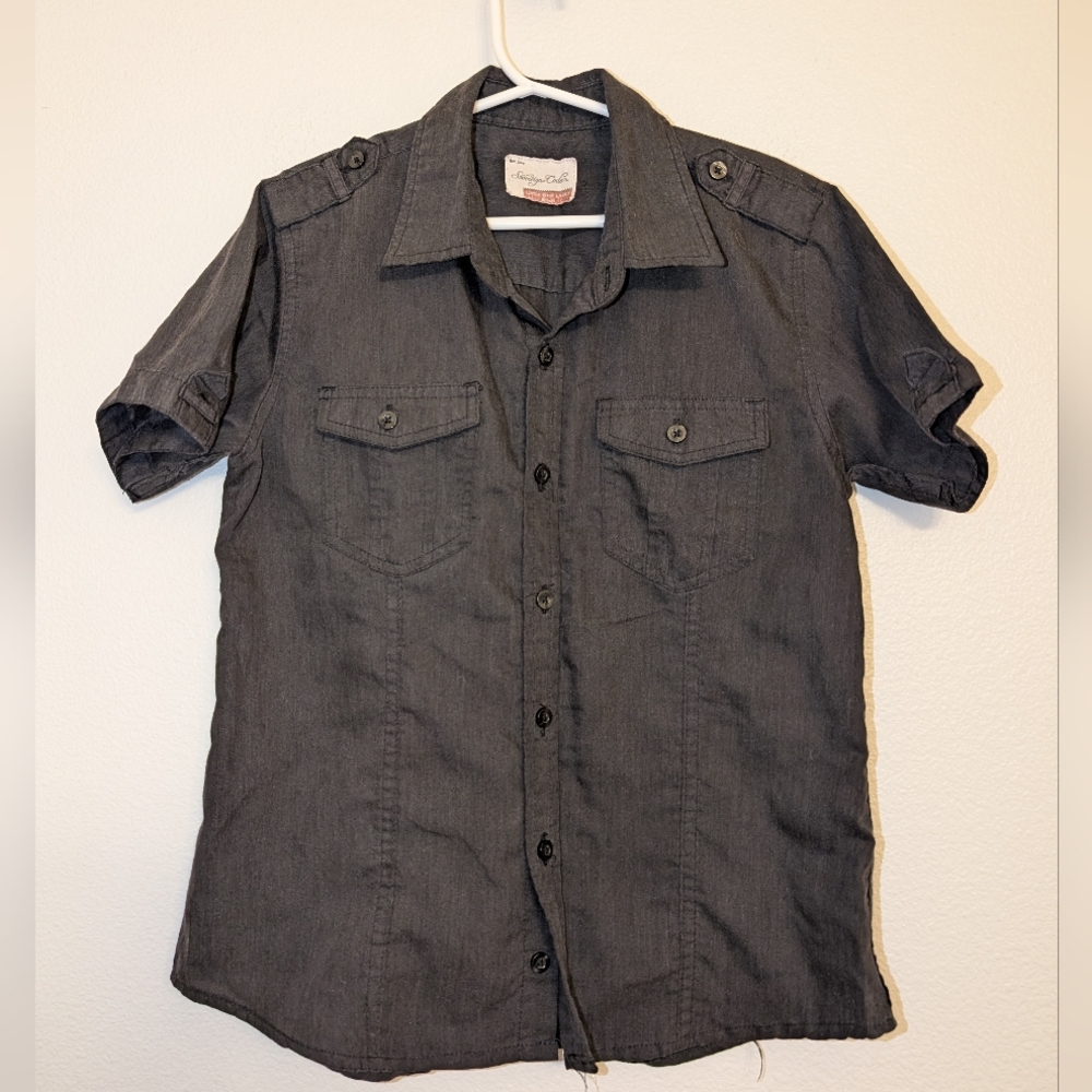 Sovereign Code Charcoal Short Sleeve Button-Down Shirt Boys Size 6